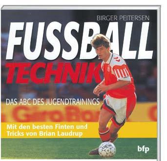 Saller Buch: "FUSSBALL TECHNIK"